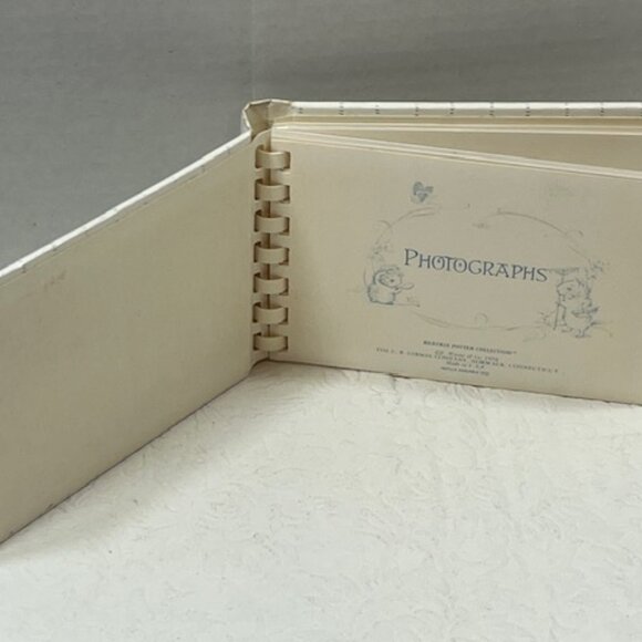 VTG 1990 Beatrix Potter Collection Grandma's Brag Book 10 Pages 20 Photos 6"x4" - Picture 3 of 12